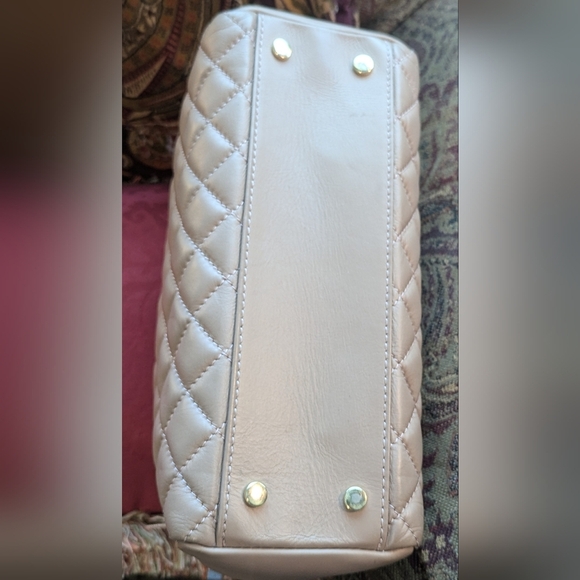 Authentic Anna Paola Quilted Chain Strap Handbag - Picture 11 of 13